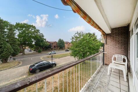 Davidson Frost-Wellings, DFW, Marryfield Gardens, 