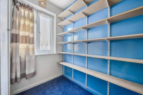 Davidson Frost-Wellings, DFW, Anmersh Grove, Stanm
