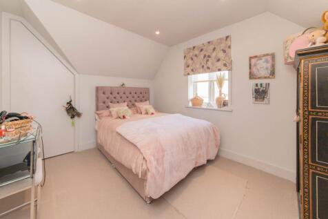 Davidson Frost-Wellings, DFW, Old Nursery Close, B