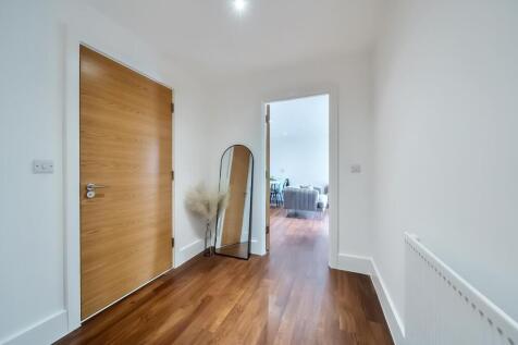 Davidson Frost-Wellings, DFW, Attlee Court, Hallwa