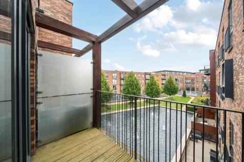 Davidson Frost-Wellings, DFW, Attlee Court, Balcon