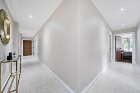 Davidson Frost-Wellings, DFW, Argyll House, Hallwa