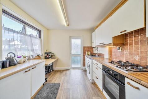 Davidson Frost-Wellings, DFW, Locket Road, Kitchen