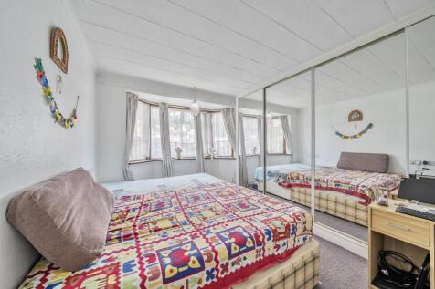 Davidson Frost-Wellings, DFW, Locket Road, Bedroom
