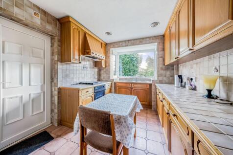 Davidson Frost-Wellings, DFW, Winscombe Way, Kitch