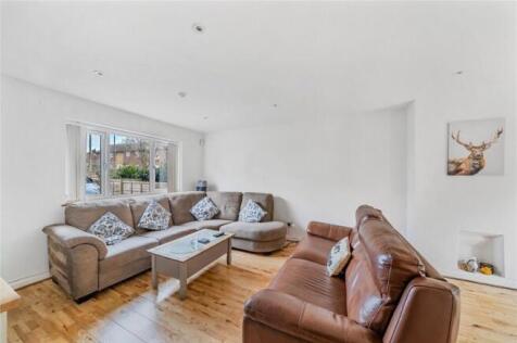 Davidson Frost-Wellings, DFW, Eaton Close, Living 
