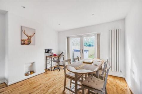 Davidson Frost-Wellings, DFW, Eaton Close, Living 