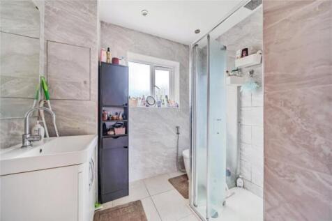 Davidson Frost-Wellings, DFW, Eaton Close, Bathroo