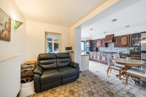 Davidson Frost-Wellings, DFW, Chartley Avenue, Sta