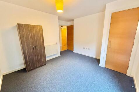 Davidson Frost-Wellings, DFW Bletchley Court, Bedr
