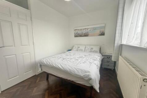 Davidson Frost-Wellings, DFW Twickenham Gardens, S