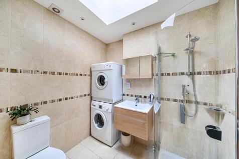 Davidson Frost-Wellings, DFW, Kynance Gardens, Sta