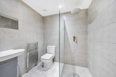 Davidson Frost-Wellings, DFW, Curve Court, Victori