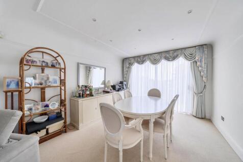 Davidson Frost-Wellings, DFW, Drummond Drive, Stan