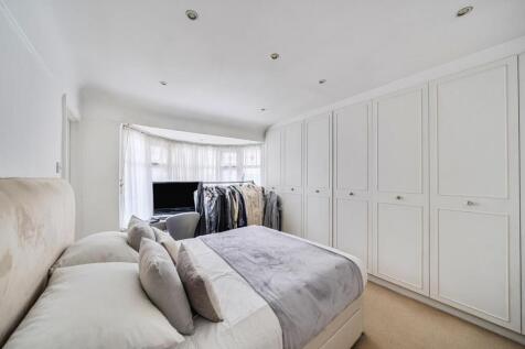 Davidson Frost-Wellings, DFW, Drummond Drive, Stan