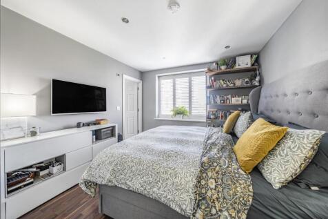 Davidson Frost-Wellings,DFW, King Edward House,Bed