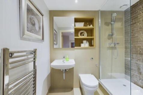 Davidson Frost-Wellings, DFW, Attlee Court, En Sui