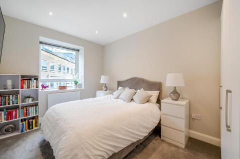 Davidson Frost-Wellings, DFW, Buckingham House Eas