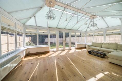 Davidson Frost-Wellings, DFW, Jellicoe Gardens, St