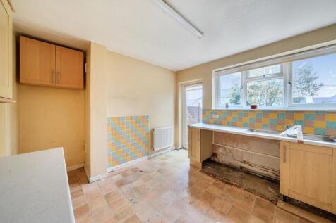 Davidson Frost-Wellings, DFW, Malcolm Court, Kitch