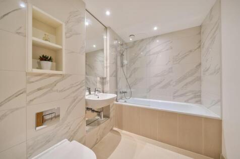 Davidson Frost-Wellings, DFW, Royal Court, Bathroo