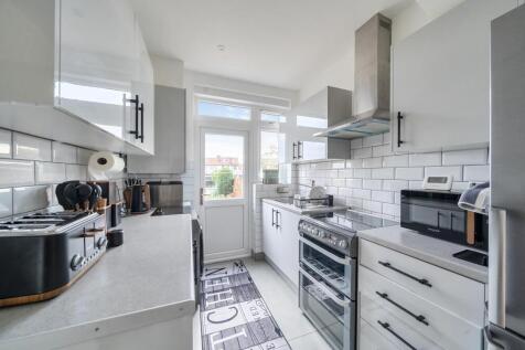 Davidson Frost-Wellings, DFW, Mollison Way, Kitche