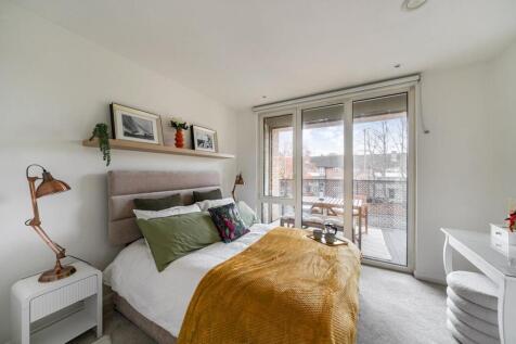 Davidson Frost-Wellings, DFW, Welford Court, Edgwa