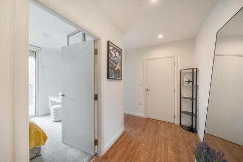 Davidson Frost-Wellings, DFW, Welford Court, Edgwa