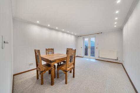 Davidson Frost-Wellings, DFW, Wheelwright Close, B