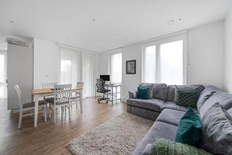 Davidson Frost-Wellings, DFW, Welford Court, Edgwa