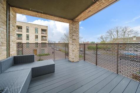 Davidson Frost-Wellings, DFW, Welford Court, Edgwa