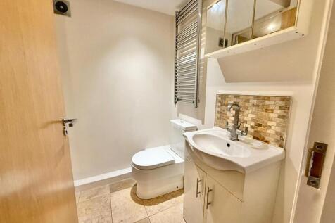 Davidson Frost-Wellings, DFW Gordon Avenue, En Sui