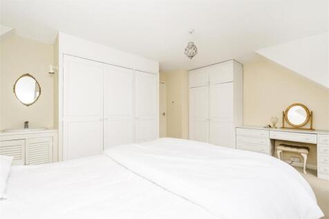 Davidson Frost-Wellings, DFW, Harriet Way, Bushey,