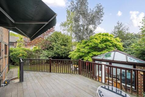 Davidson Frost-Wellings, DFW, Caddis Close, Stanmo