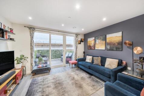 Davidson Frost-Wellings, DFW, Peregrine Apartments