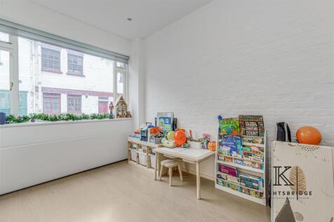 Dining Room / Play Room