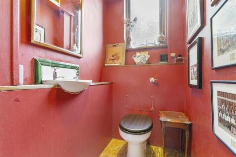 Guest loo