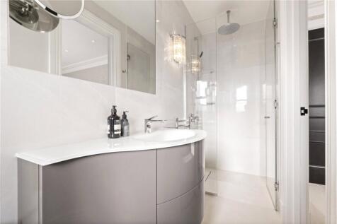 Ensuite Bathrom