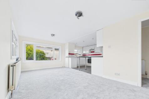 Living Room/Kitchen