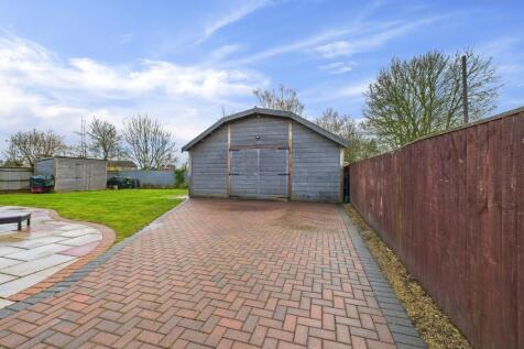 Garage/Workshop