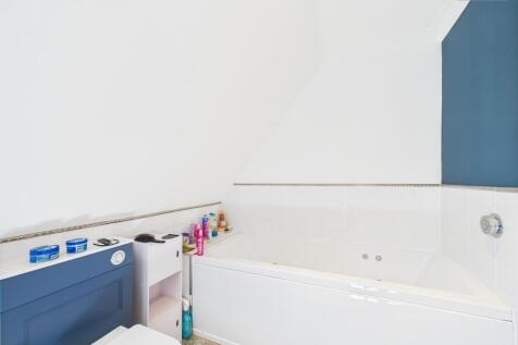Upstairs Bathroom