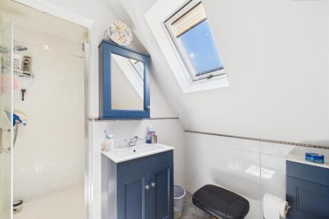 Upstairs Bathroom