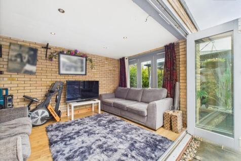 Family Room/Snug