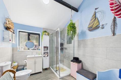 Annex Shower Room