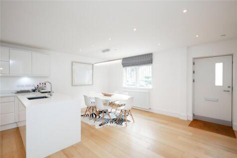 Dining/Kitchen Area