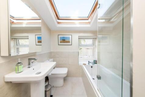 HOUSE BATHROOM