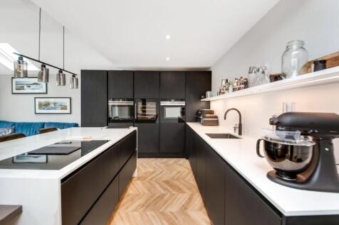 OPEN PLAN DINING LIVING KITCHEN