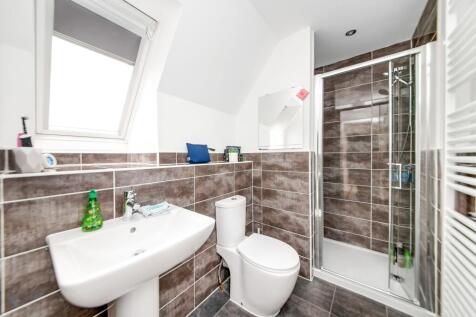 SECOND FLOOR SHOWER ROOM