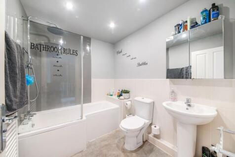 HOUSE BATHROOM