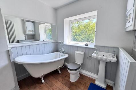 BATHROOM AREA